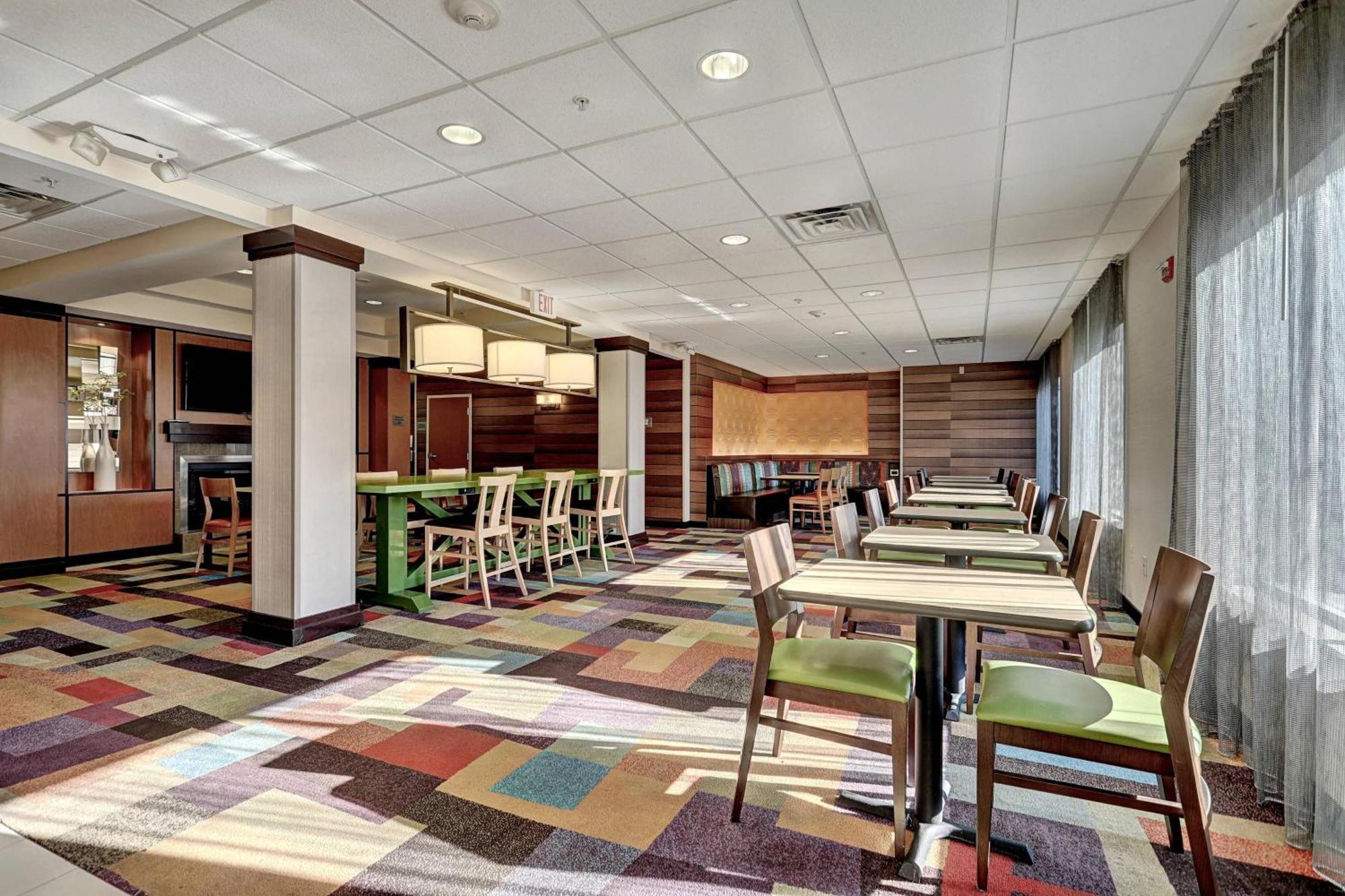 Fairfield Inn & Suites By Marriott Edison - South Plainfield Εξωτερικό φωτογραφία