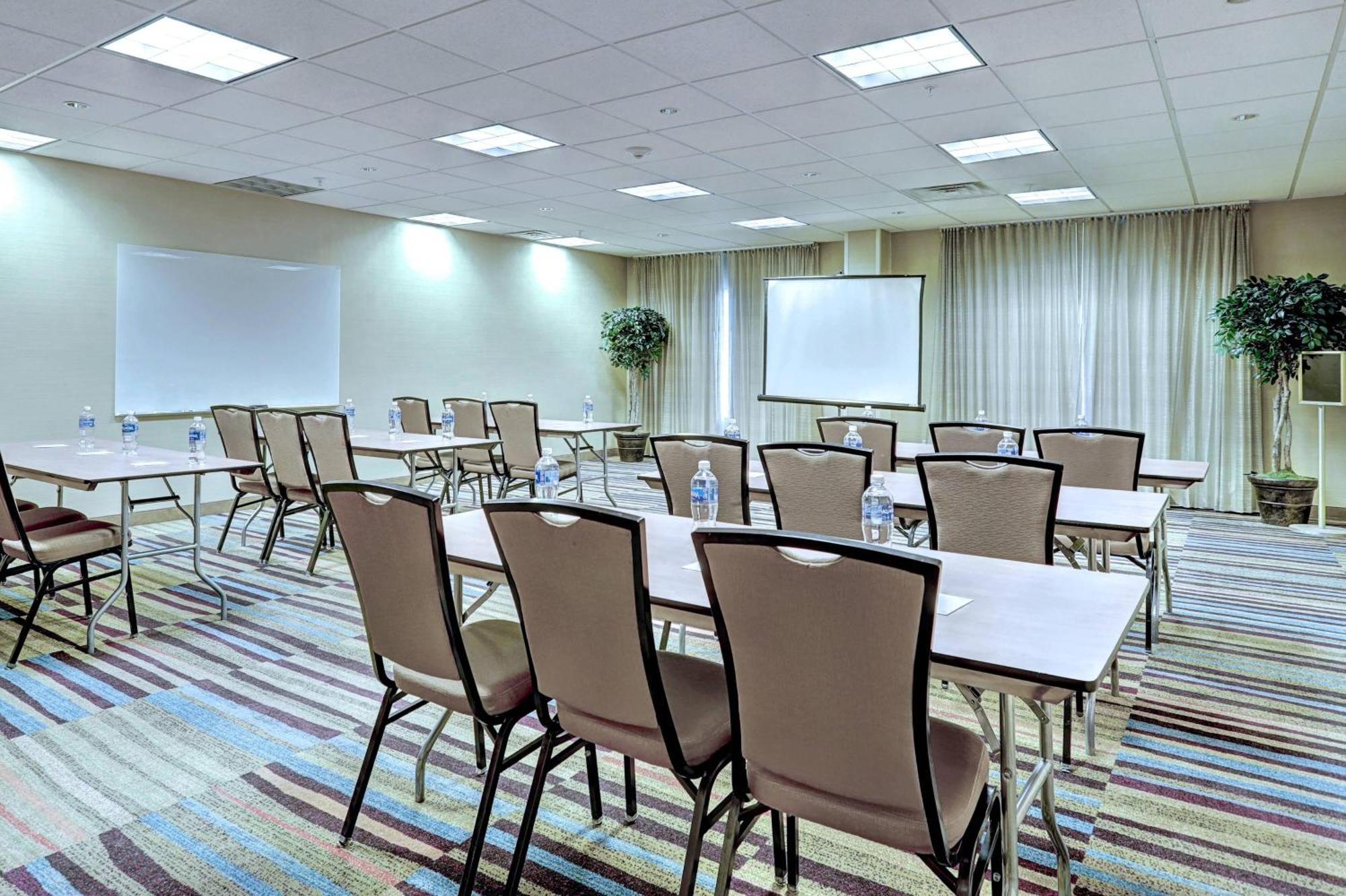 Fairfield Inn & Suites By Marriott Edison - South Plainfield Εξωτερικό φωτογραφία