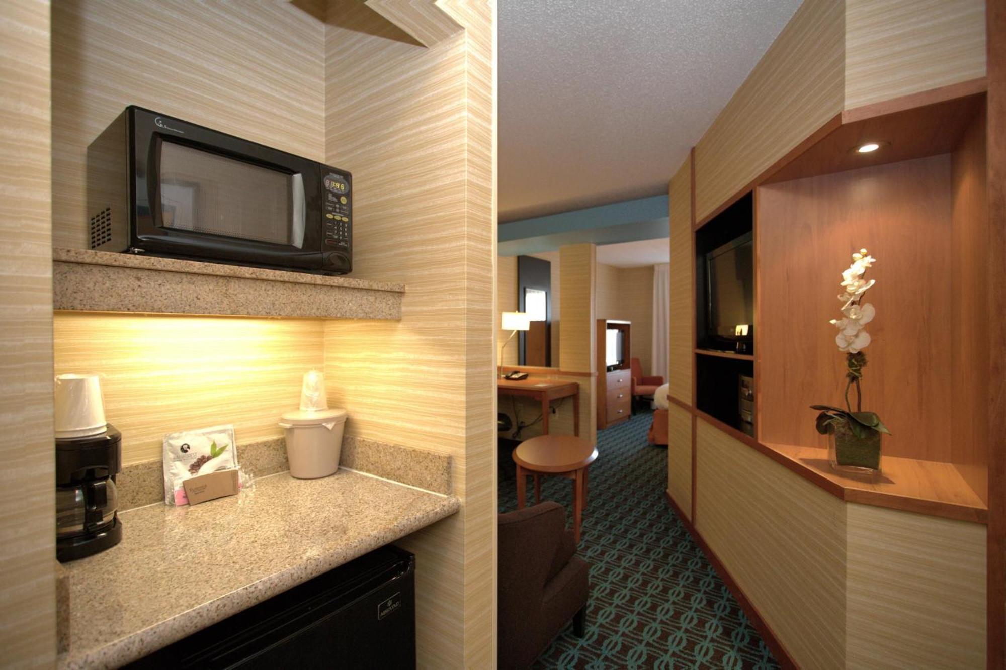 Fairfield Inn & Suites By Marriott Edison - South Plainfield Εξωτερικό φωτογραφία