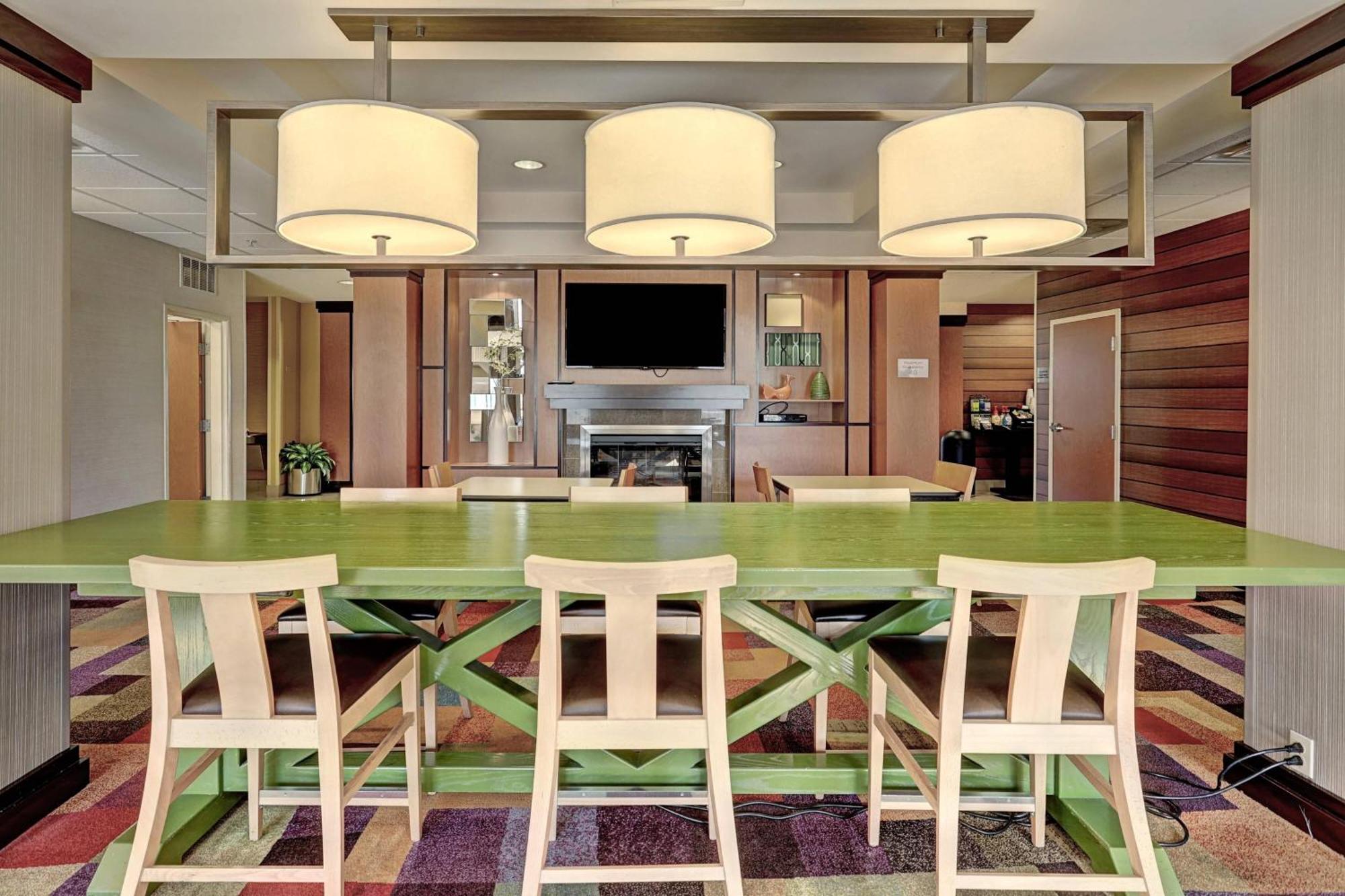 Fairfield Inn & Suites By Marriott Edison - South Plainfield Εξωτερικό φωτογραφία