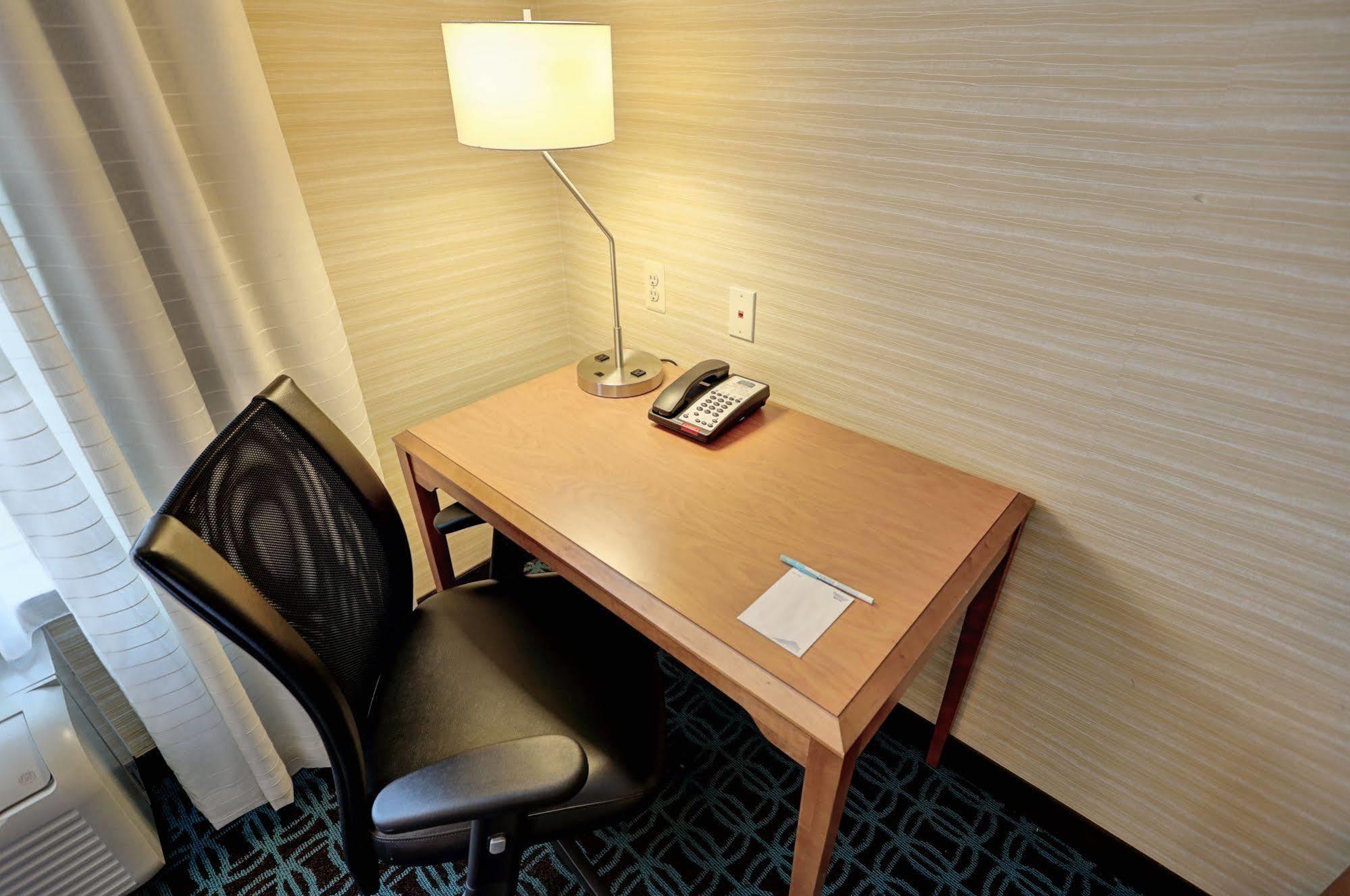 Fairfield Inn & Suites By Marriott Edison - South Plainfield Εξωτερικό φωτογραφία